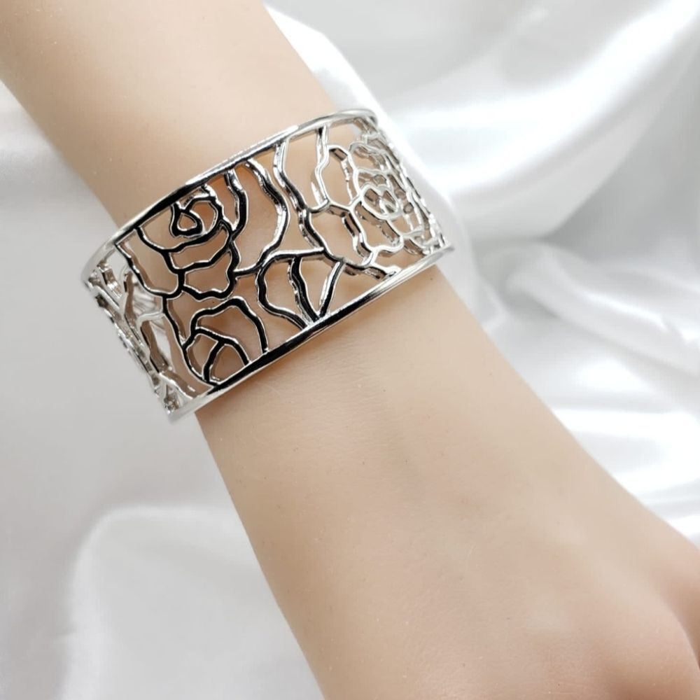 Brand New Top Fashion Sterling Silver Rose Pattern Bracelet
